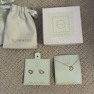 eNewton earring and necklace set
